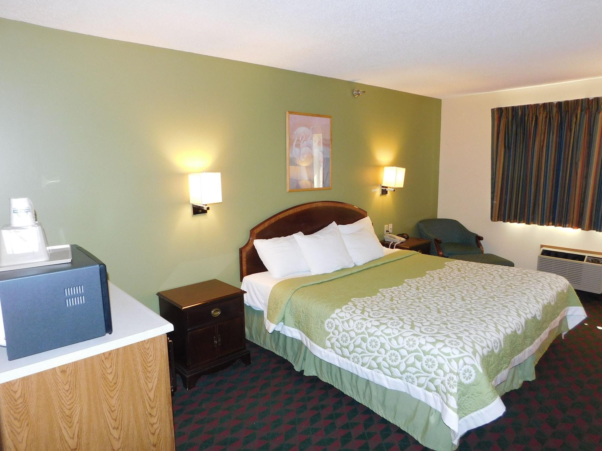 Days Inn By Wyndham Lexington Ne Eksteriør billede