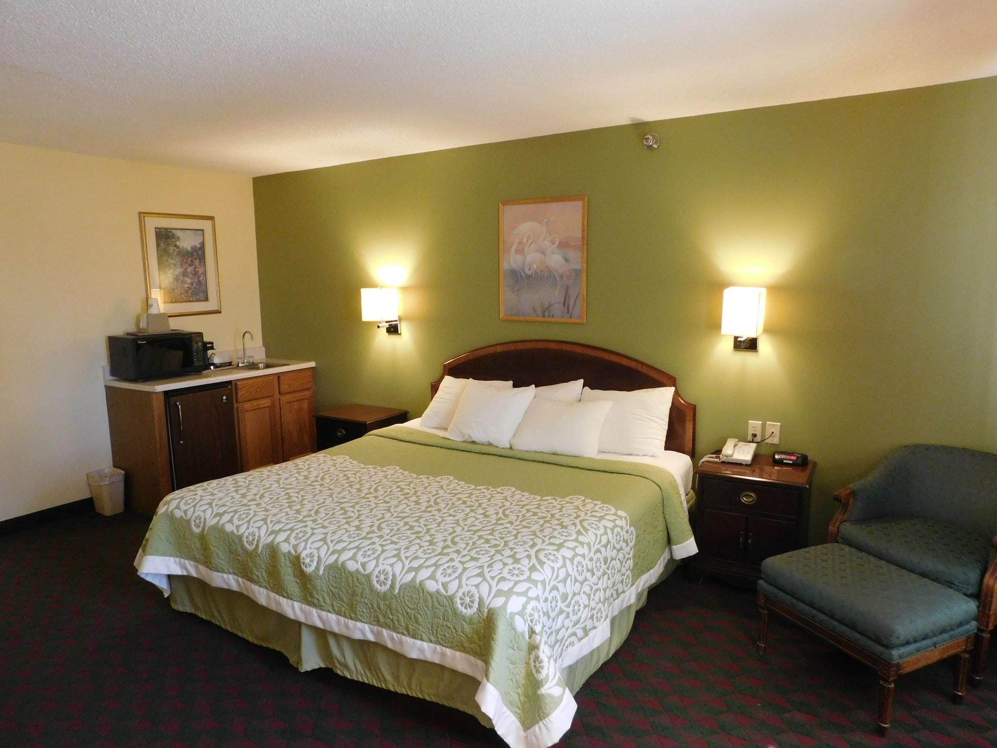 Days Inn By Wyndham Lexington Ne Eksteriør billede