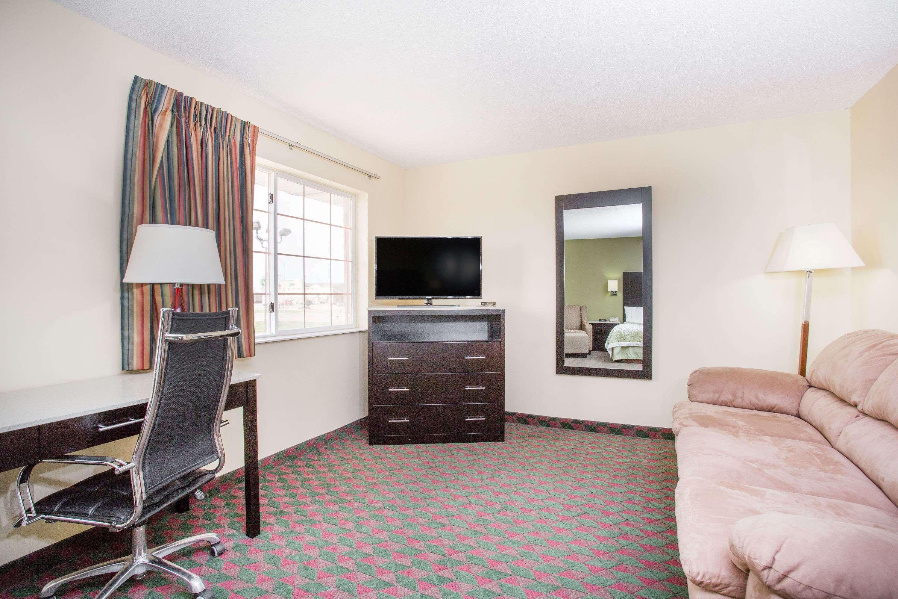 Days Inn By Wyndham Lexington Ne Eksteriør billede