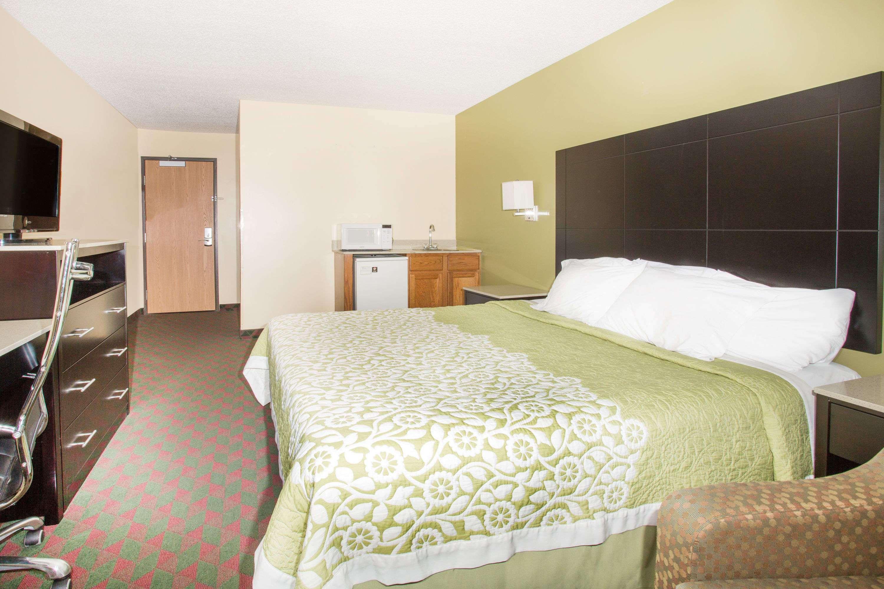 Days Inn By Wyndham Lexington Ne Eksteriør billede
