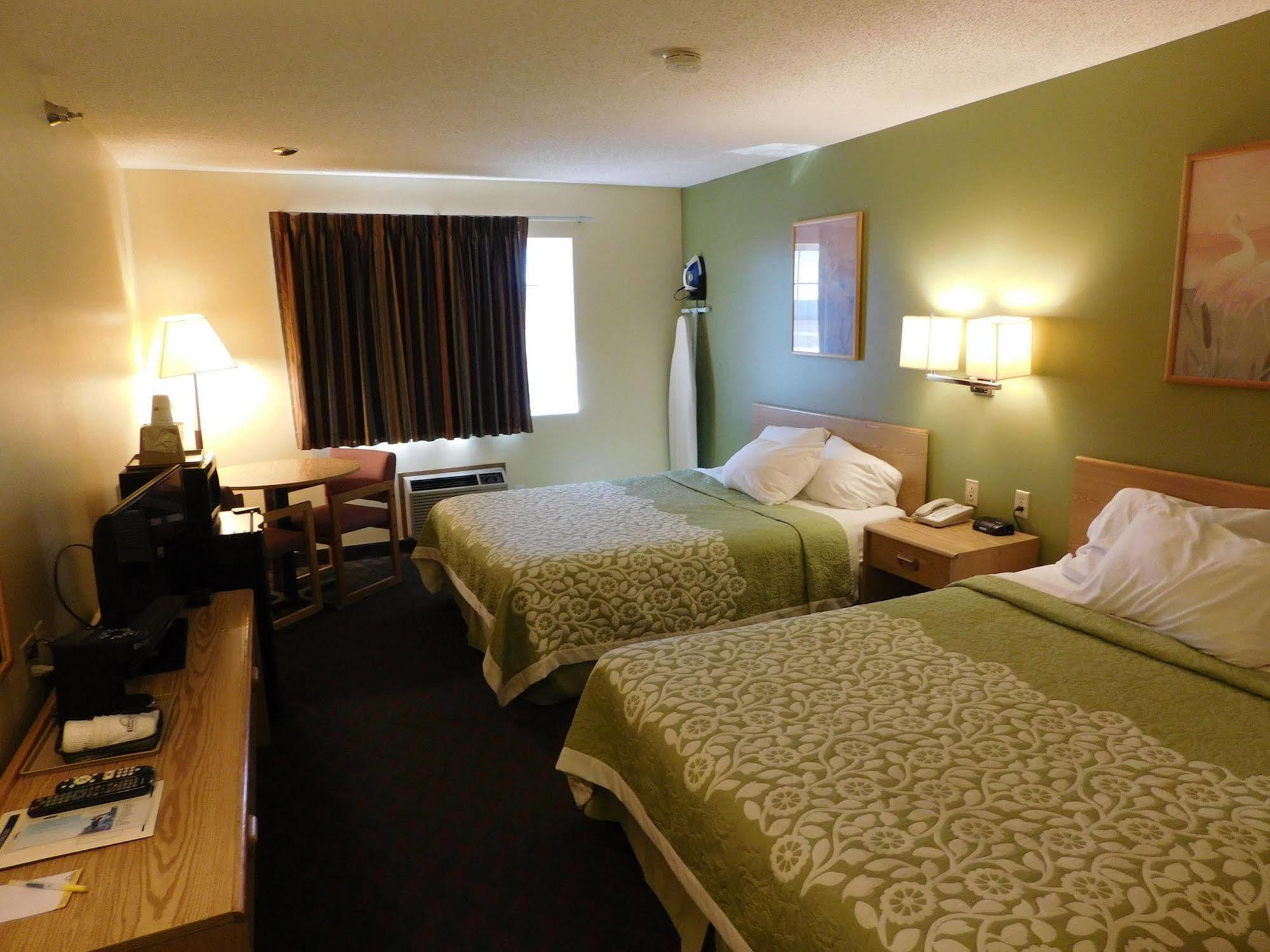 Days Inn By Wyndham Lexington Ne Eksteriør billede