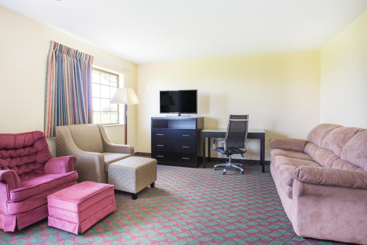 Days Inn By Wyndham Lexington Ne Eksteriør billede